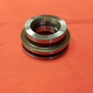 Replaces OEM P/N: 3115 3275 00 Seal Housing 425 P/N 3250